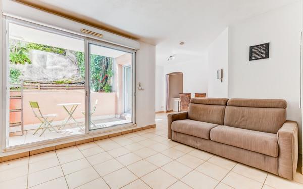 Appartement à vendre    2 pièces • 38 m2 Nice