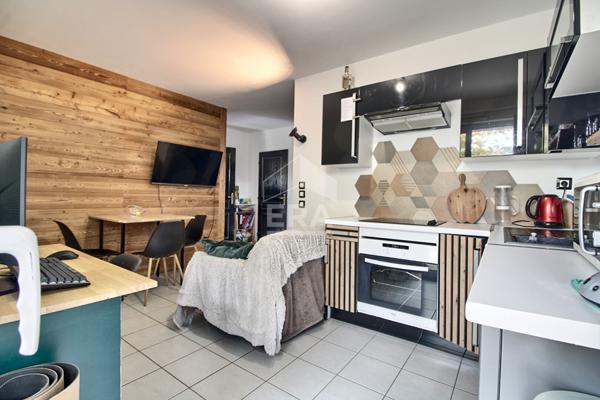 VILLAZ (74) ? T2 RARE RÉCENT (2009) EN REZ-DE-JARDIN ? IDEAL PRIMO-ACCÉDANT OU INVESTISSEUR (Loué 770 €)