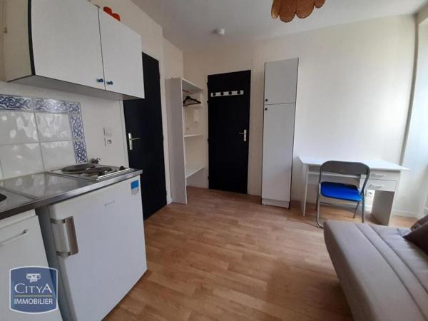 Location appartement Châteauroux (36000) 1 pièce 11.86m²
