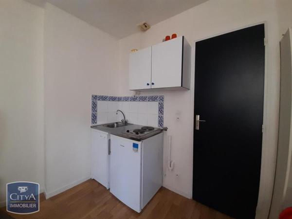Location appartement Châteauroux (36000) 1 pièce 11.86m²