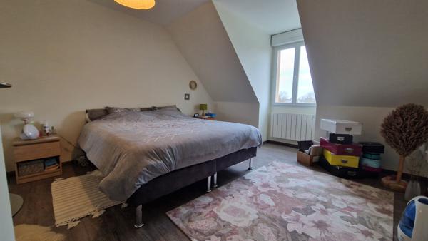 superbe pavillon bien située à Guécélard