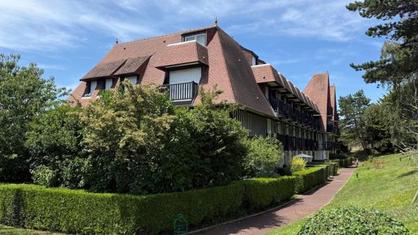 COUP DE CŒUR À 4 KM DE DEAUVILLE – CHARMANT STUDIO EN REZ-DE-JARDIN