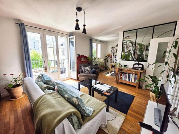 Vente                                                      Appartement
                        
                     5 pièces                      85 m2                     à Brest
