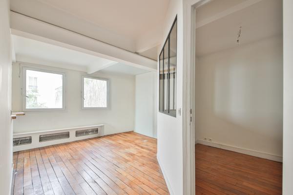 Appartement
         2 pièces
        - 37 m² Exclusivité 350 000 € *