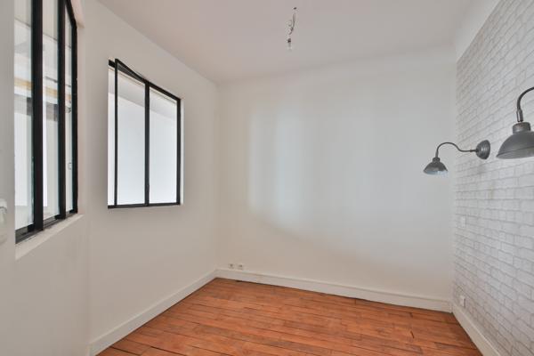 Appartement
         2 pièces
        - 37 m² Exclusivité 350 000 € *