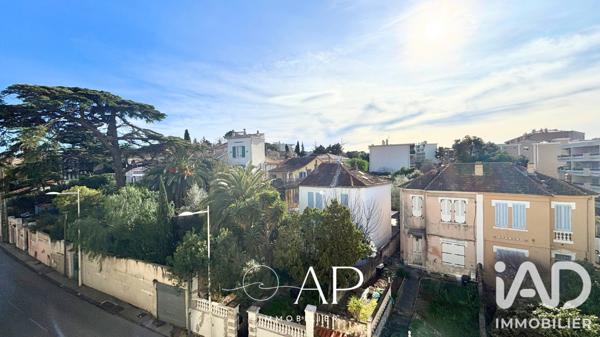 Location appartement 3 pièces 53 m² Toulon