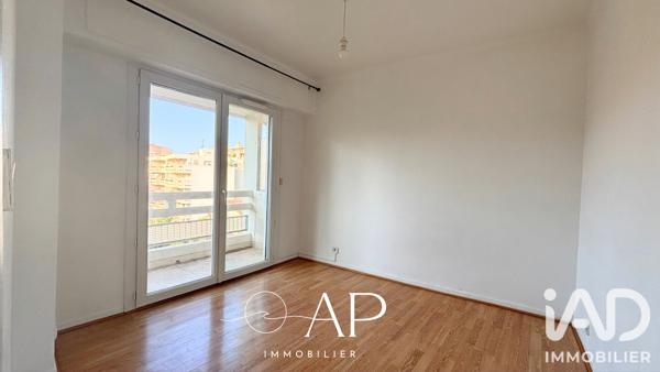 Location appartement 3 pièces 53 m² Toulon