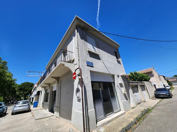 EXCLUSIVITE AVIGNON - ROUTE DE MARSEILLE - IMMEUBLE A VENDRE  EMPLACEMENT N°1 - TOUS COMMERCES - DIVISIBLES EN  PLUSIEURS LOTS