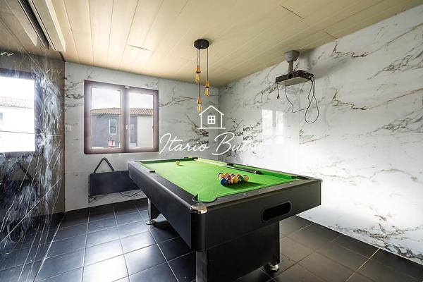 Superbe villa familiale 6 pièces avec piscine et grand jardin