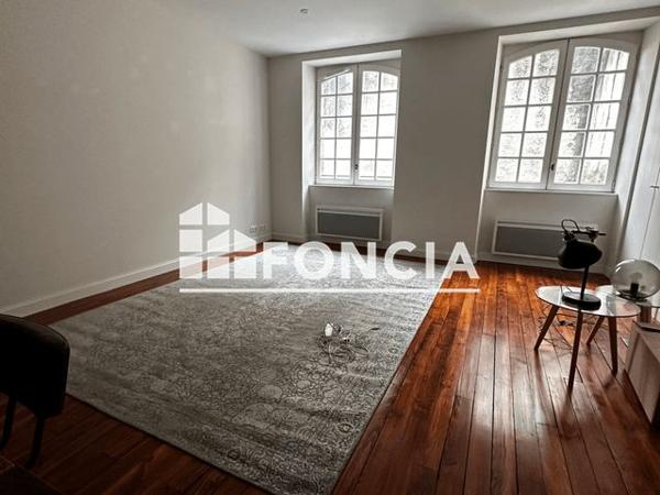 Location Appartement 3 pièces 76.17 m² - RUE DES AUGUSTINS Bayonne 64100
