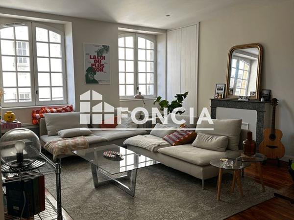 Location Appartement 3 pièces 76.17 m² - RUE DES AUGUSTINS Bayonne 64100