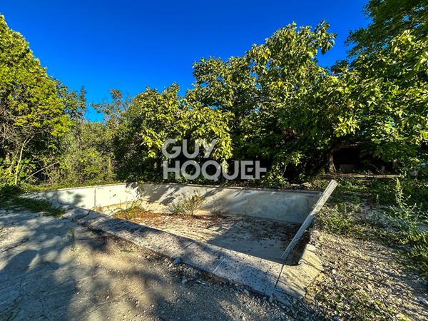 Propriété Robion 1000 m2