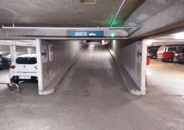 Parking - 12 m²