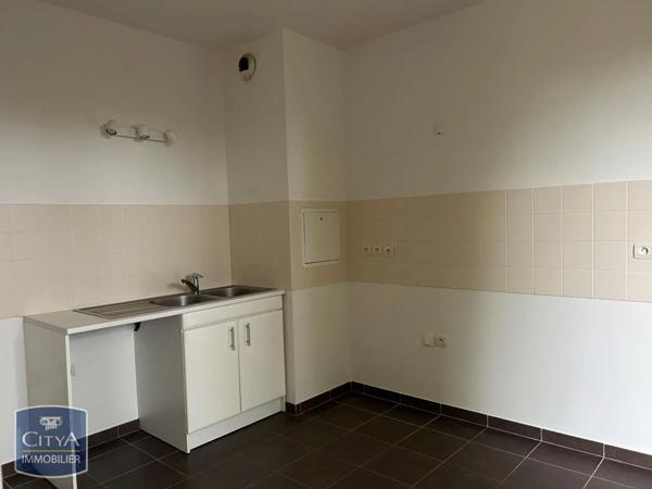 Appartement à louer 3 pièces 83m²