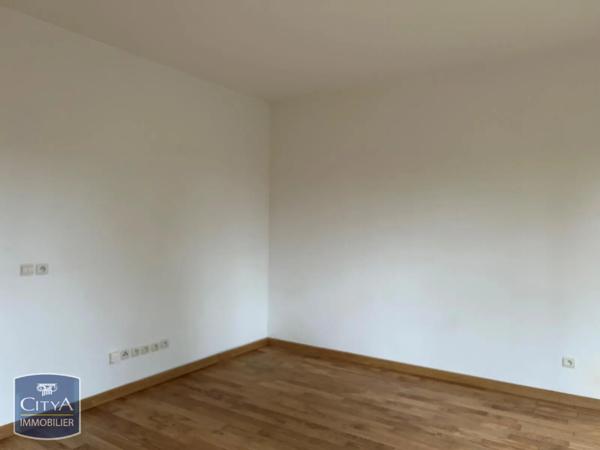 Appartement à louer 3 pièces 83m²