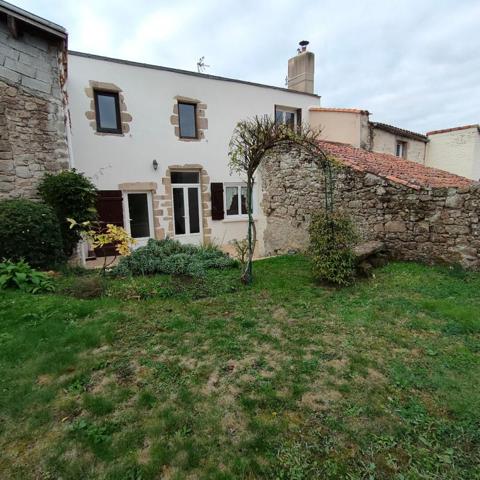 Maison Mortagne sur Sèvre 6 pièces 167 m2