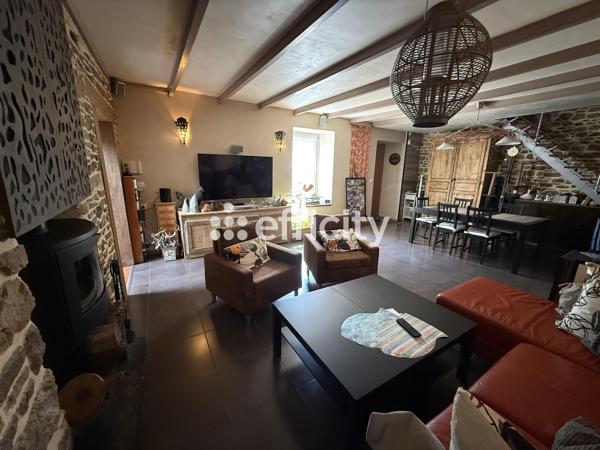 Maison
         5 pièces
        - 128 m² 382 800 € *