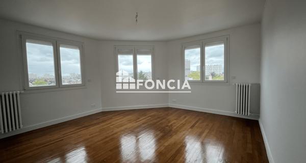 Location Appartement 4 pièces 71.26 m² - Créteil 94000