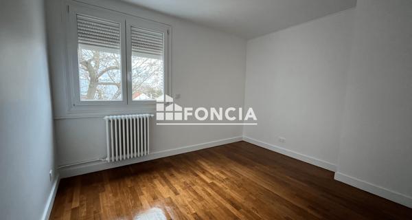 Location Appartement 4 pièces 71.26 m² - Créteil 94000