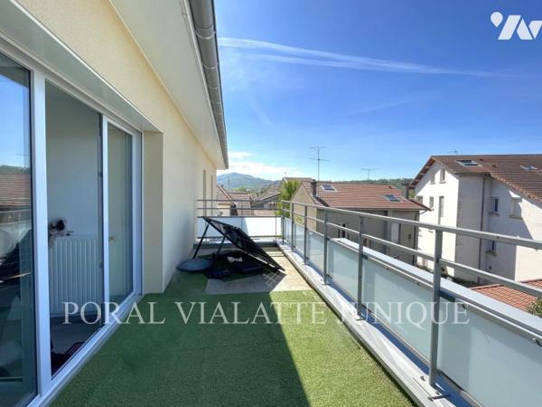 Appartement T3 avec deux belles terrasses et vue dégagée 