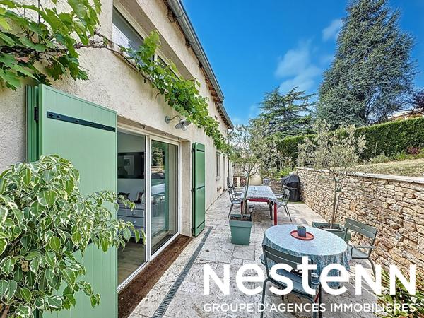 À vendre : Magnifique propriété avec dépendances - au calme à 5 minutes CHARNAY-LES-MACON (71850)