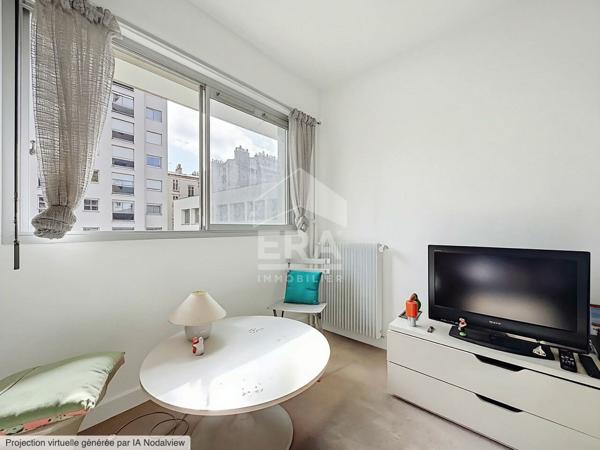 PARIS 75020 - Gambetta - Studio 26m²  avec parking