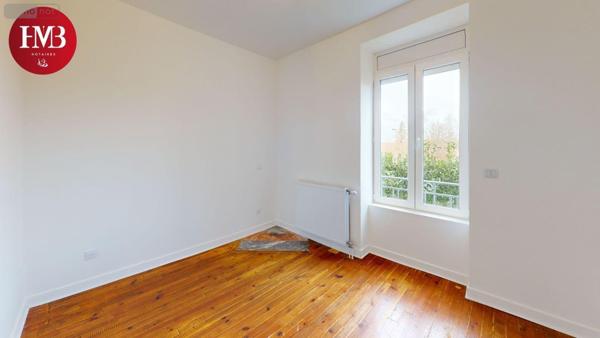 Maison à vendre à Lacapelle-Viescamp dans le Cantal (15150), ref : 10627/986