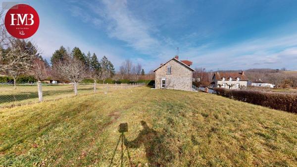 Maison à vendre à Lacapelle-Viescamp dans le Cantal (15150), ref : 10627/986