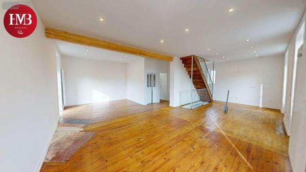 Maison à vendre à Lacapelle-Viescamp dans le Cantal (15150), ref : 10627/986