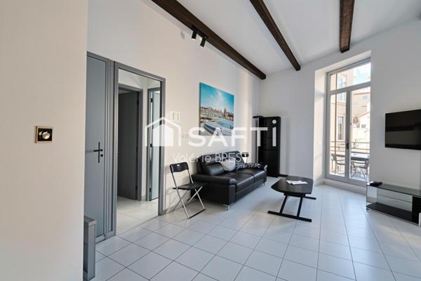 13006 13008-Marseille-type 2 lumineux- Cave.