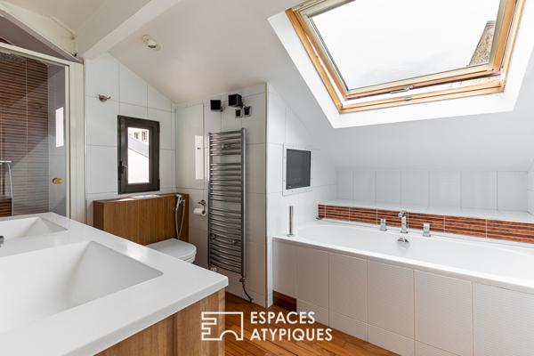 Duplex sur le toit avec verrière panoramique et terrasses – Quartier Croulebarbe