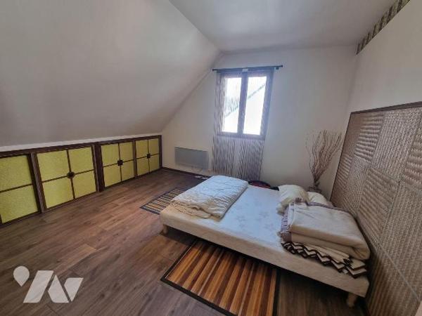 A vendre à ROMORANTIN-LANTHENAY (41), située dans un quartier recherché, cette maison d'une sur...