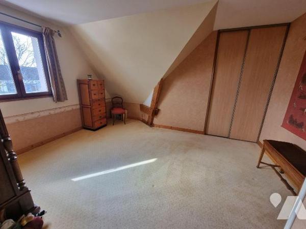 A vendre à ROMORANTIN-LANTHENAY (41), située dans un quartier recherché, cette maison d'une sur...
