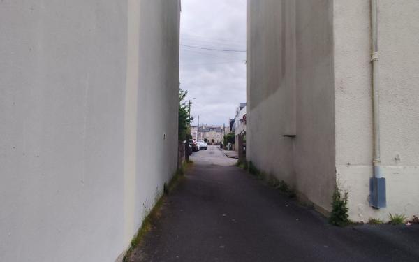 Stationnement à louer    Brest