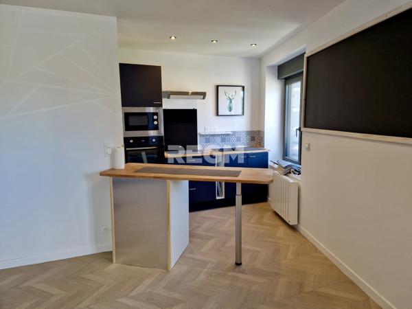Saint-Méloir-des-Ondes (35350) Duplex T2, 45 m2, rénové à Saint-Méloir-des-Ondes