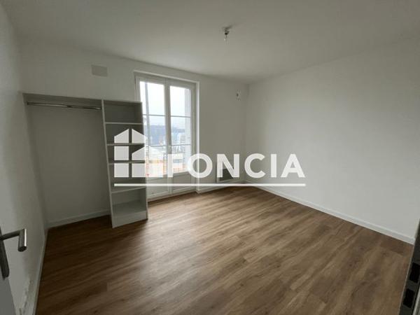 Location Appartement 2 pièces 34.52 m² - 110 ROUTE DE ROUEN Saumur 49400