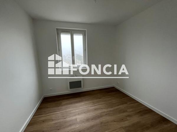 Location Appartement 2 pièces 34.52 m² - 110 ROUTE DE ROUEN Saumur 49400