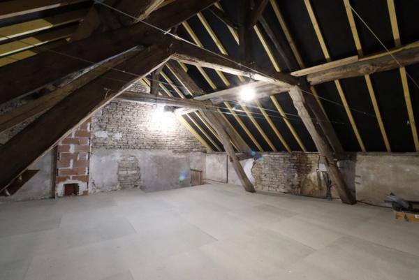 Dpt Yonne (89), à vendre SAINT VINNEMER maison de village P4 de 88 m² avec un exterrieur