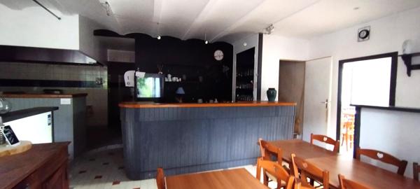 ANCIEN COMMERCE 230m², espace de vie 160 m2, terrain +700m²