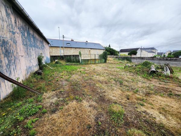 Terrain avec Hangar de 300m²