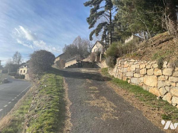 2 MAISONS A VENDRE A SAINT CHELY D'APCHER