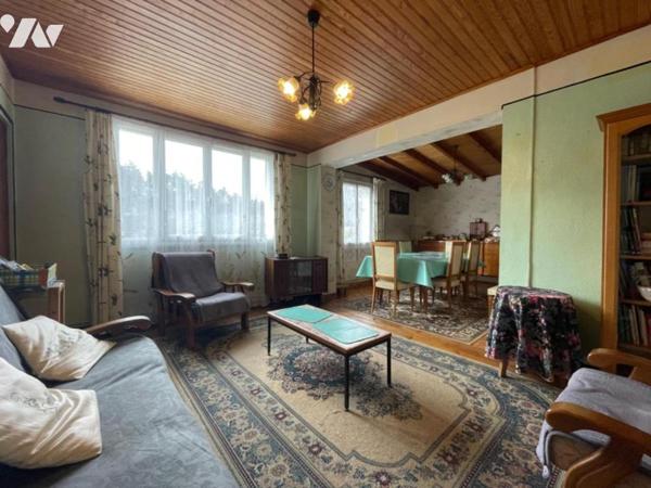 2 MAISONS A VENDRE A SAINT CHELY D'APCHER