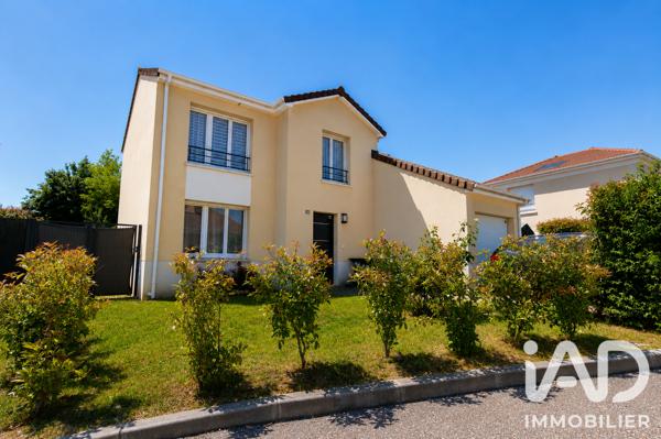 Maison à vendre 6 pièces 102 m² Bruyères-sur-Oise