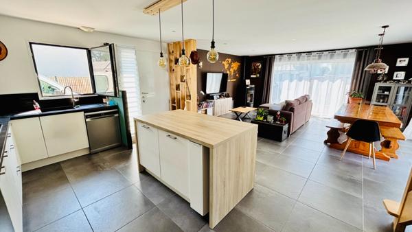 Maison Familiale De 134 M2 Avec Jardin - Saint-lyphard Centre