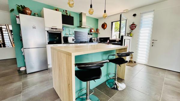 Maison Familiale De 134 M2 Avec Jardin - Saint-lyphard Centre