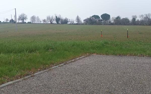 Terrain à vendre |  L'Isle-Jourdain |  965 m²