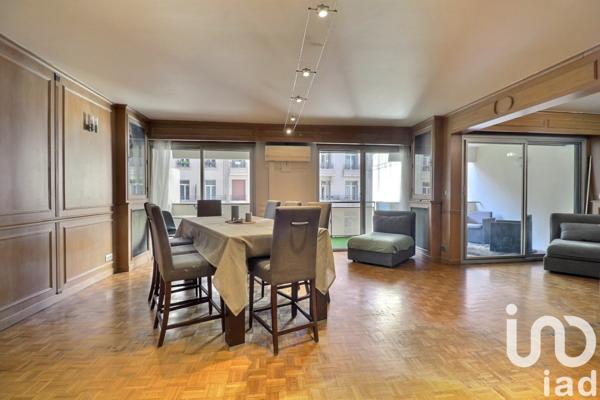 Appartement 4 pièces de 100 m² à Marseille (13006)