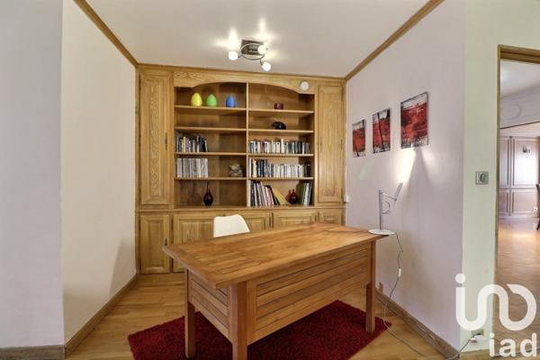 Appartement 4 pièces de 100 m² à Marseille (13006)