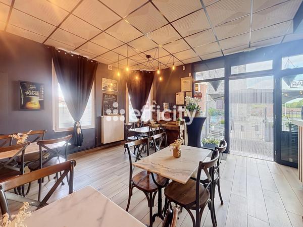Immeuble
         7 pièces
        - 160 m² 462 000 € *