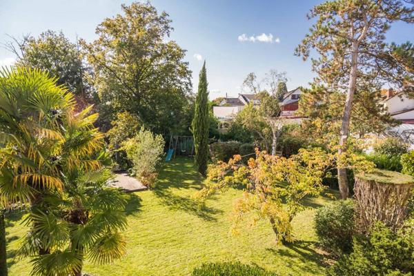 Maison spacieuse aux Richardets édifiée sur une parcelle de 903 m²